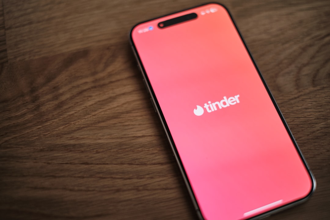 マッチングアプリ3社を実際に使い比べた体験レポ|Pairs・with・Tinder の違いをリアルに語る