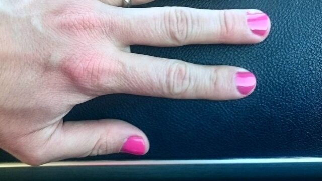 メンズネイルとは?平日は色を残せない男性の休日ネイルの選び方
